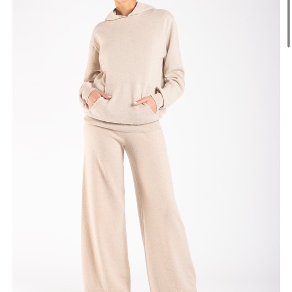 Back Label the Wellness Wear Cashmere Hoodie White S - Picture 12 of 12